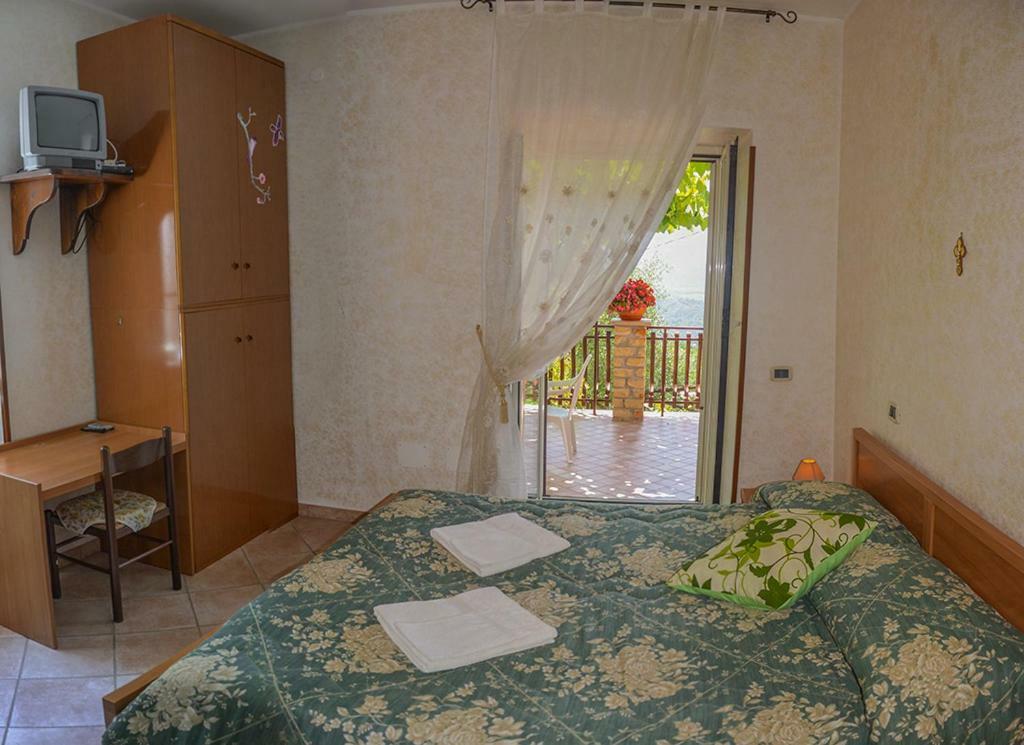 Casa Lieta Bed and Breakfast Subiaco Exteriör bild